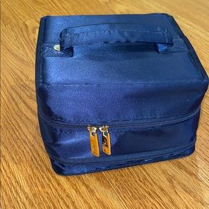 Jewelry travel purse in Royal blue color